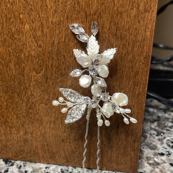 Bridal Hair Pin - Picture 3 of 3